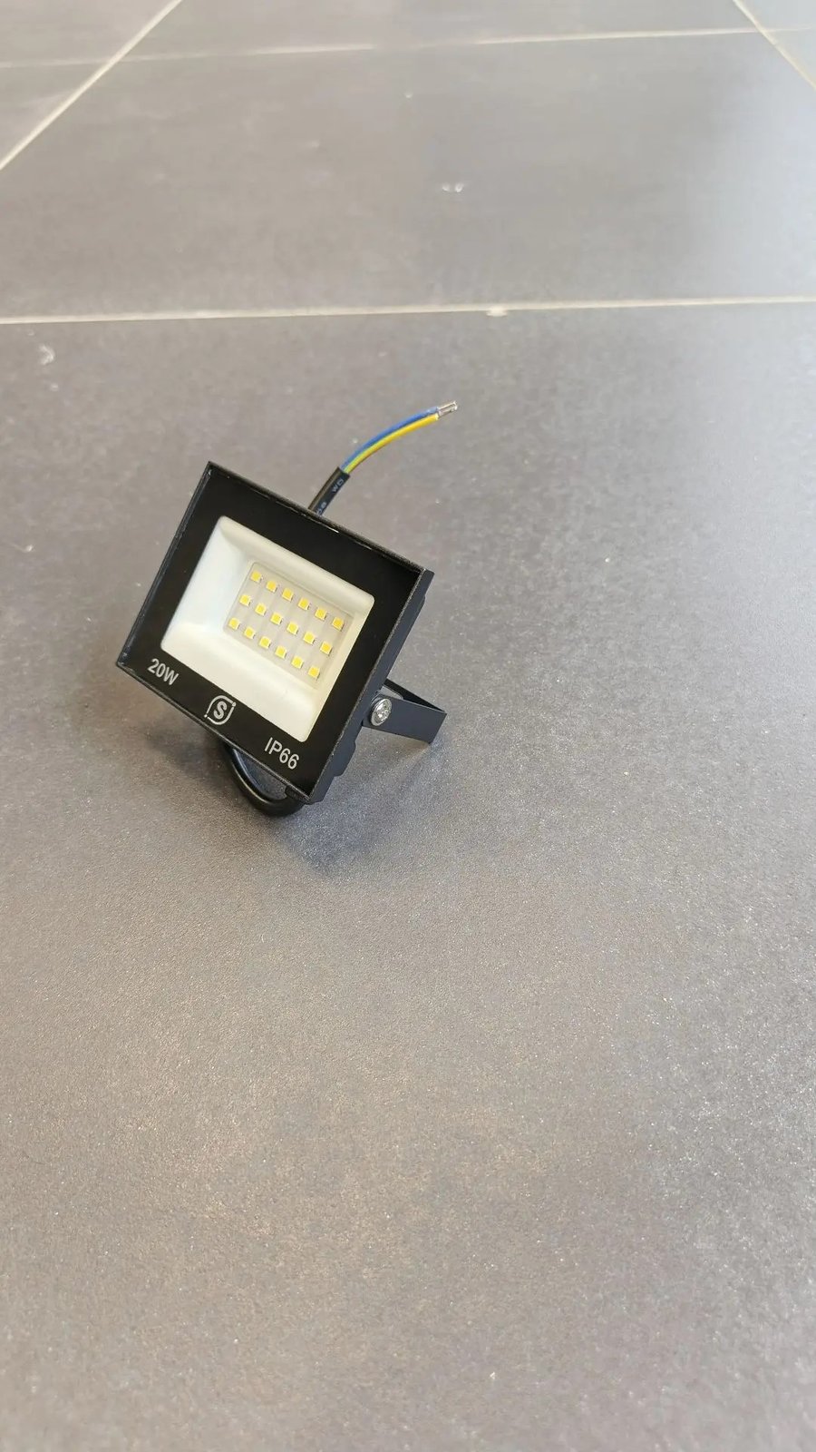 Прожектор светодиодный SVih PS-20-6 20Вт 6500К IP66